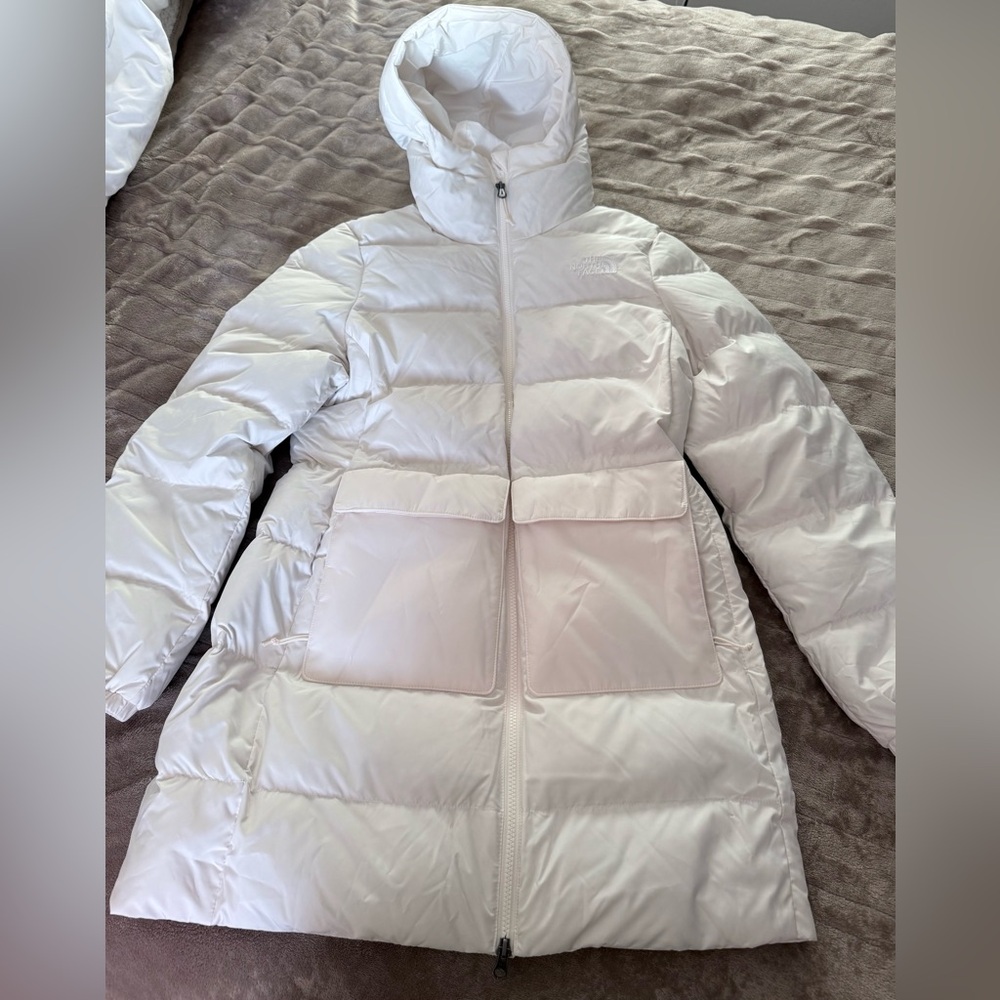 The North Face Women's Cream Puffer Jacket
